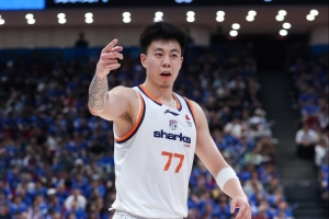 媒体人：上海赢球张镇麟占一半功劳 晚登场1分钟上海可能就输了