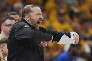 拉里·约翰逊：若尼克斯夺冠锡伯杜有功 像科尔接班马克·杰克逊