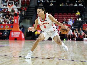 中规中矩！8号秀弗莱明斯11中4拿到9分7板5助1帽 6次失误